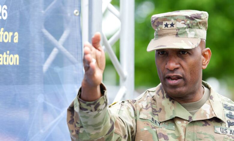 Ellis to succeed Rey as director of Army Network Cross-Functional Team