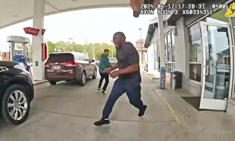 Knoxville Police Officer Shoots Man Armed With 2 Knives at a Gas Station