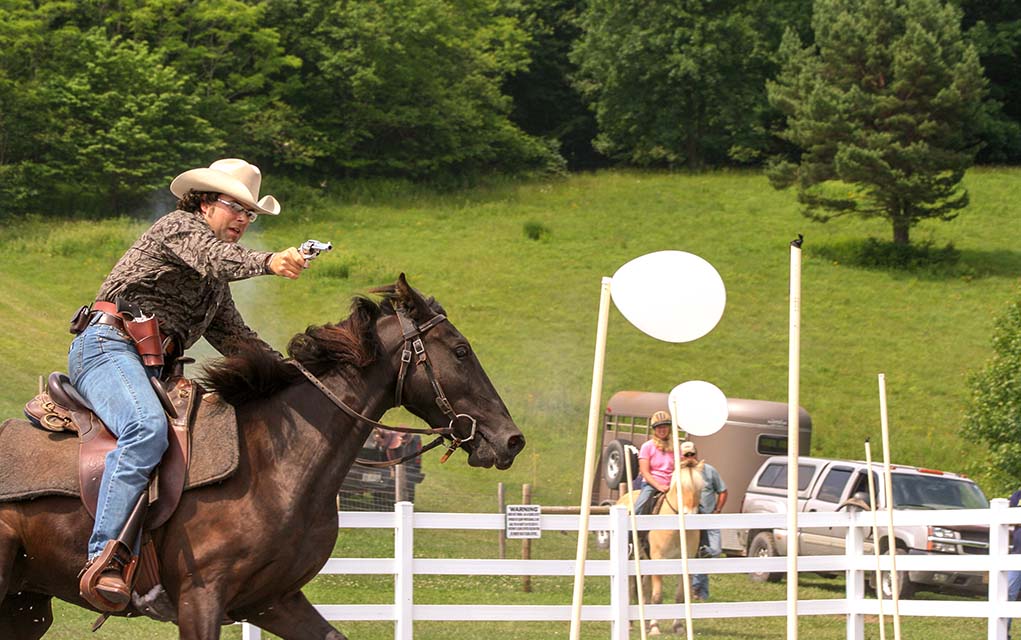 Colt-Single-Action-Army-horseback-shooting