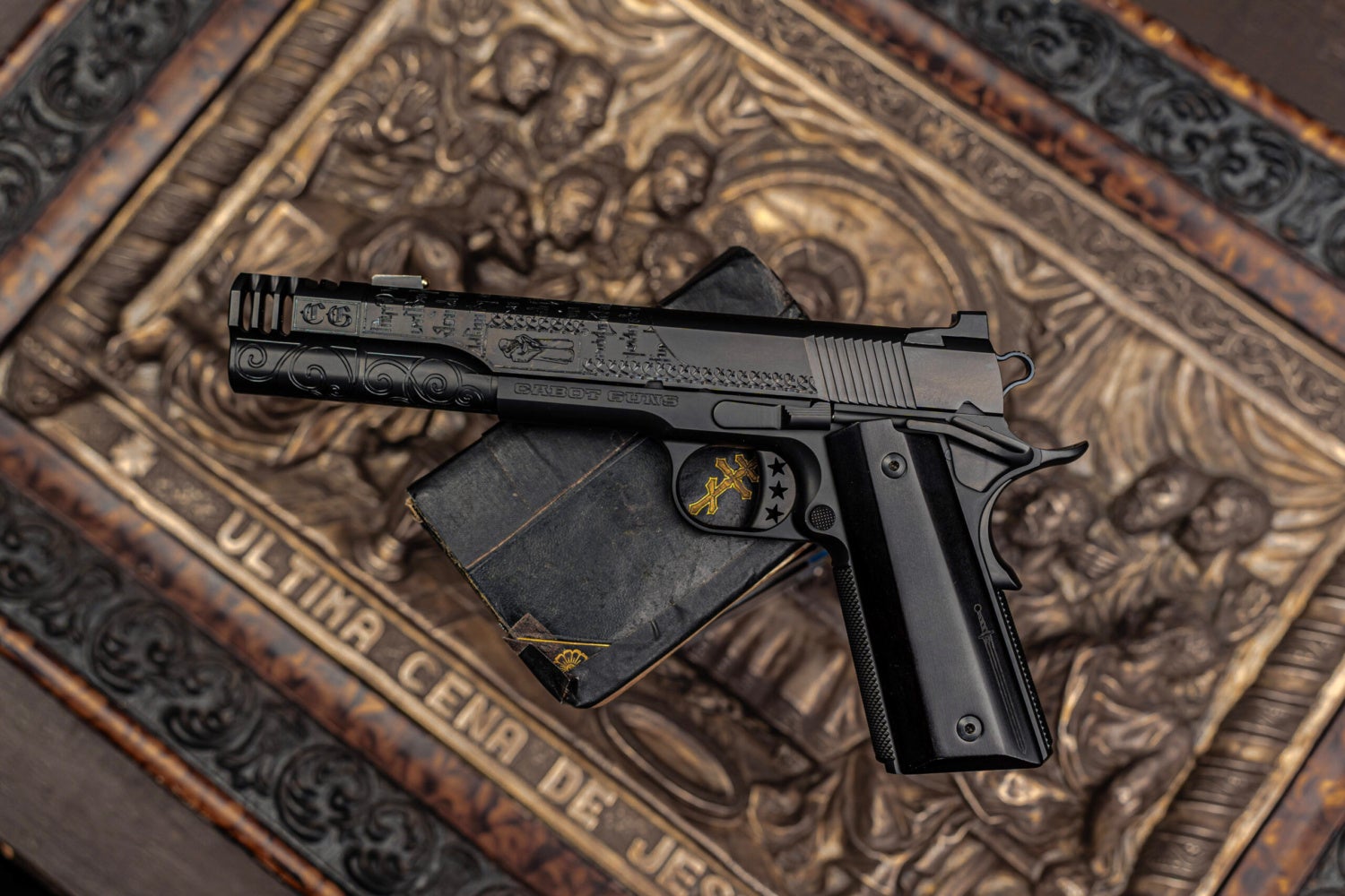 POTD Cabot The Grail Guardian Pistol (5)