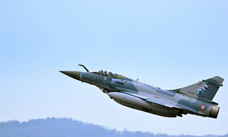 France to supply Mirage 2000-5 jets to Ukraine, train pilots