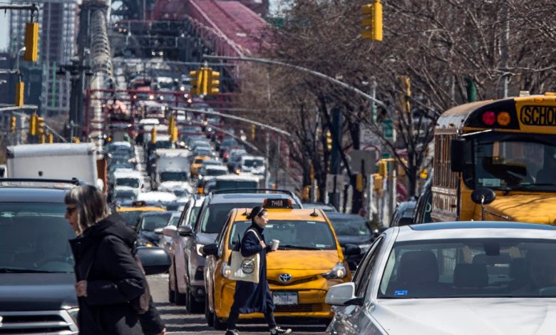 New York governor defends blocking plan that would toll Manhattan drivers to pay for subway repairs