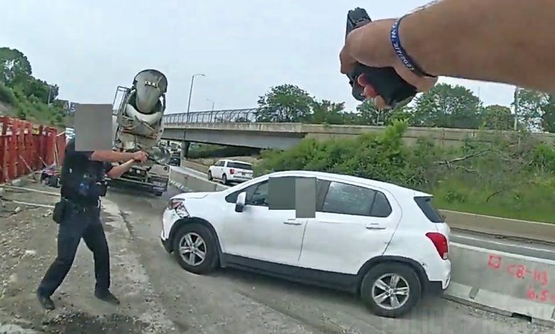 Milwaukee Police Officer Shoots Carjacking Suspects After Pursuit