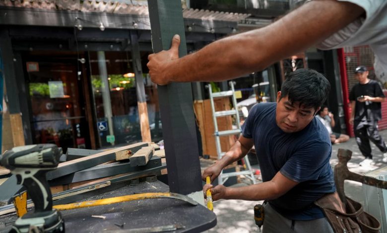 NYC’s outdoor dining era is over: Fewer than 3,000 restaurants apply for sidewalk seats under new rules