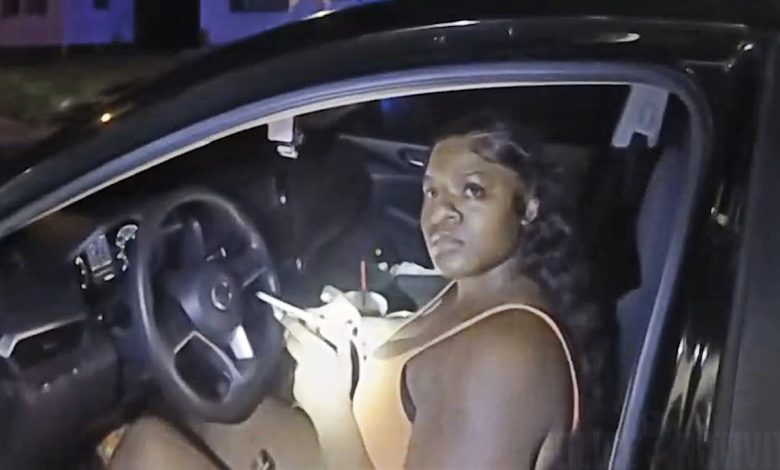 Fort Wayne Officer Pulls Woman From Car and Strikes Her After She Resists Arrest