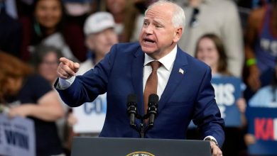 Watch: Tim Walz speaks at first solo campaign event without Kamala Harris