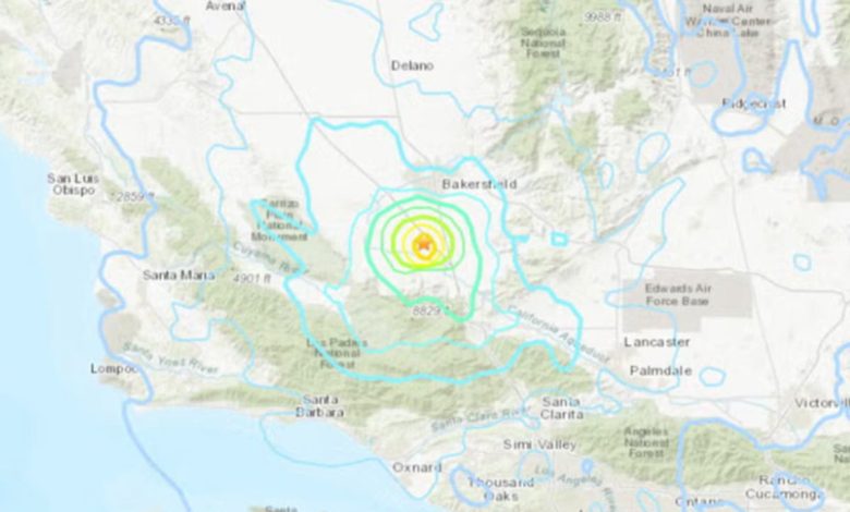 California struck by magnitude 5.2 earthquake shaking buildings in Los Angeles