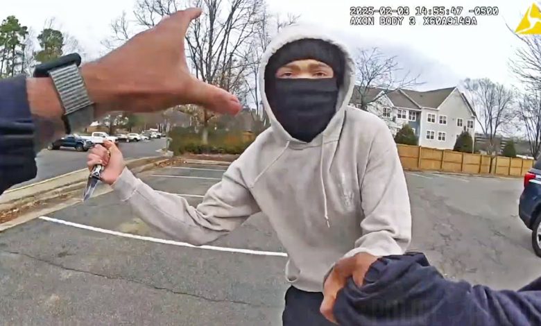 Teen Fakes Murder Call Then Attacks Officer With Knife