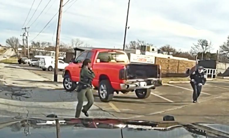 Traffic Stop Turns Into Pursuit and Shootout With Police in Fort Worth, Texas