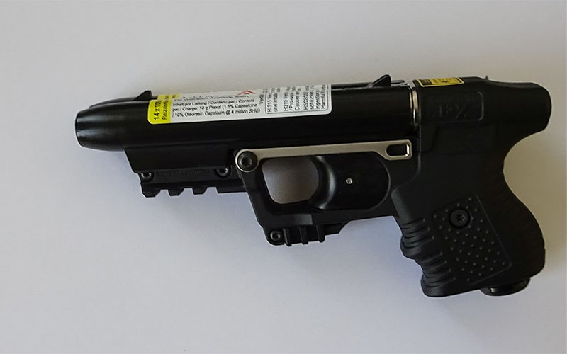 pepper-spray-gun