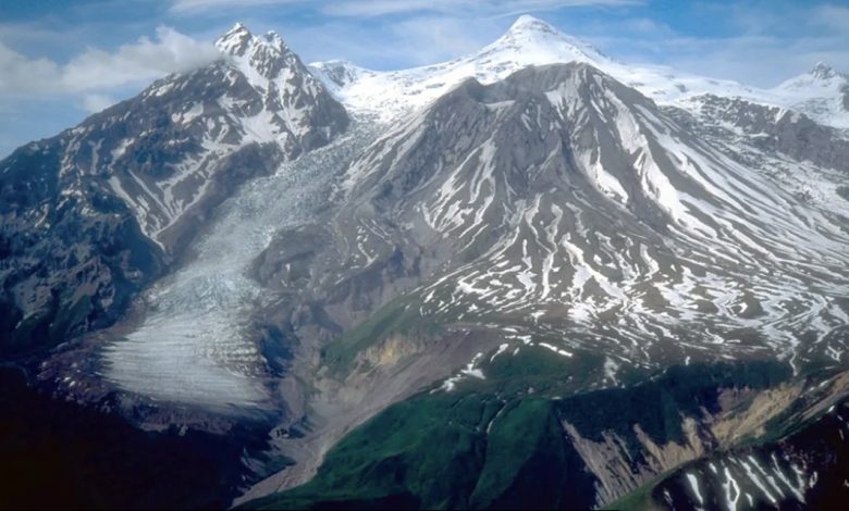 Alaska’s Mount Spurr On The Brink: Scientists Warn of Imminent Eruption Near Anchorage