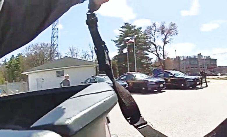 NY Troopers Shoot Gunman Who Opened Fire Outside Police Barracks