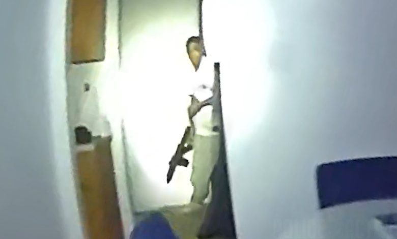 Los Angeles Police Shoot Man Armed With AR-Style BB Gun