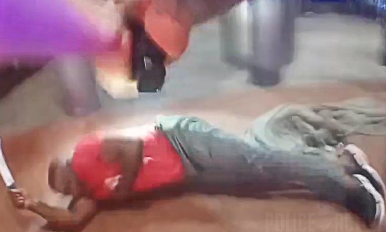 Harris County Deputies Fire Multiple Rounds After Man Pulls Knife During Arrest