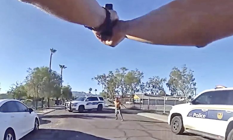 Phoenix Police Shoot Man Armed With a Knife