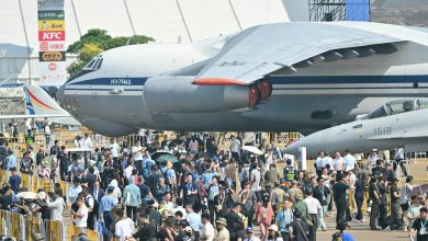 Heavy Russian cargo plane lands in Caracas amid US-Venezuela tensions Heavy Russian cargo plane lands in Caracas amid US-Venezuela tensions