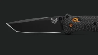 Benchmade Bailout Dresses Up in Carbon Fiber