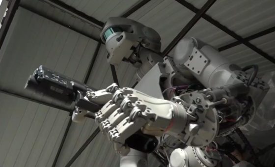 Elon Musk’s Plans To Build A “Robot Army” Elon Musk’s Plans To Build A “Robot Army”