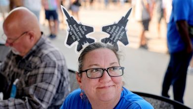 Boeing defense workers ratify new contract to end 3-month strike