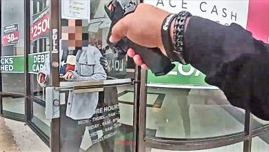 Houston Officer Shoots Suspect Holding Clerk at Gunpoint