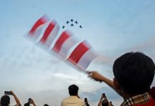 How tiny Singapore ties China and Taiwan in training for war