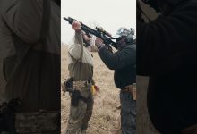 Is there a correct way to hold your rifle? #opinion #military