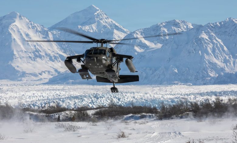 US Army wants doctrine for landing helicopters on Arctic ice