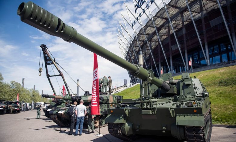 Poland spends .5 billion in EU-backed loans on heavy army weapons
