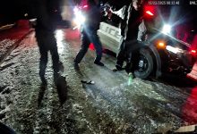 Suspect With Knife Defeats Taser Attempts During Struggle With Officers