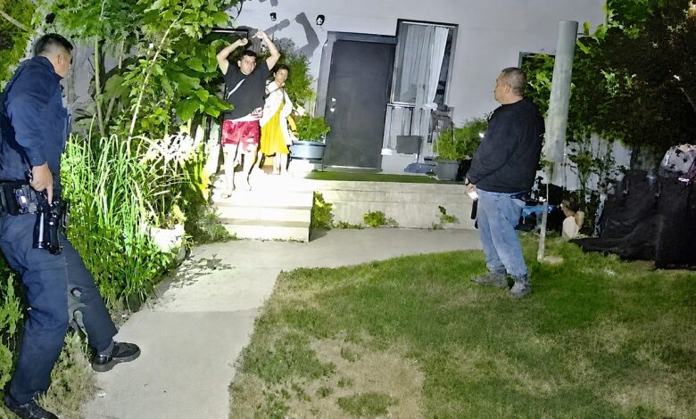 LAPD Officers Shoot Armed Man Wielding Knives and Grilling Fork