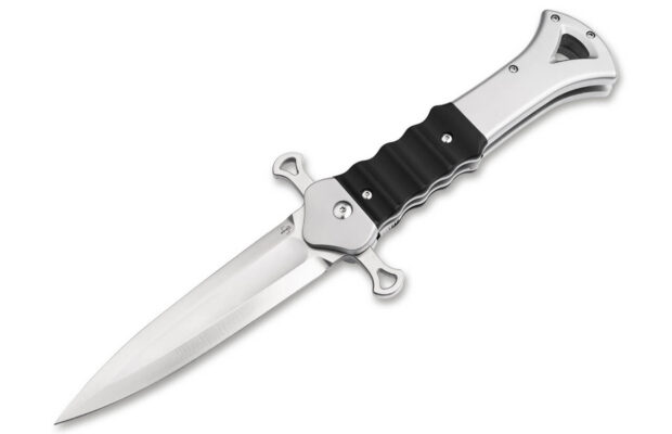 Boker Plus Inarsil is a Middle Earth-themed Folder Boker Plus Inarsil is a Middle Earth-themed Folder