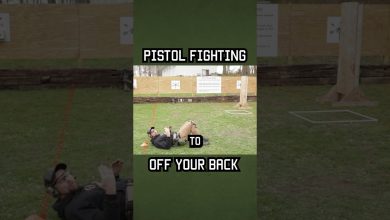 PISTOL FIGHTING OFF YOUR BACK #howto  #militaryeverything #airsoft #specialforces