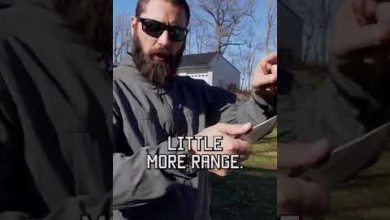 KNIFE FIGHTING: Forward Grip or Reverse Grip? #tips #knife  #militaryeverything