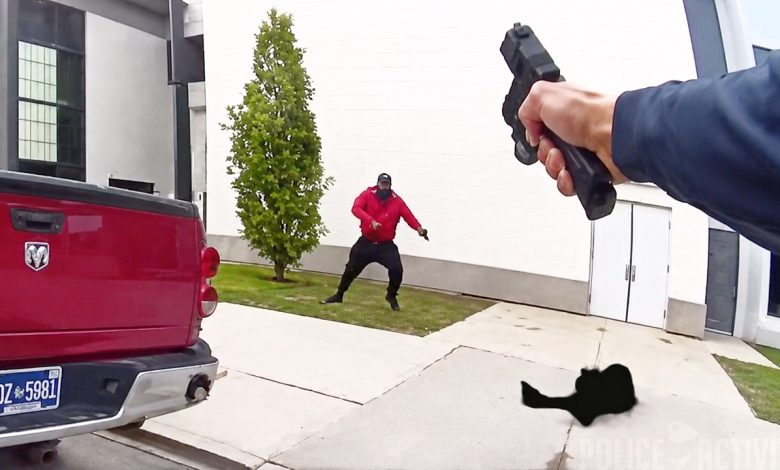 Man Shoots His Ex-Girlfriend Then Turns Gun on Officer