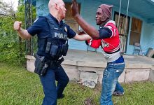 Female Officer Challenges Suspect To Fight Before Chaotic Arrest