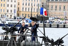Sweden signs French warship order to boost defense