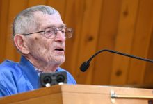 101-Year-Old WWII Veteran Gets Unexpected Community Support After Breaking 10 Ribs