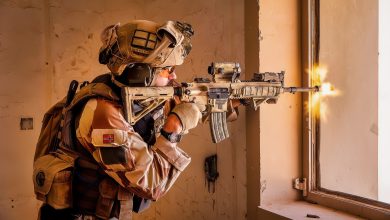 I Am a Retired US Army Special Forces NCO: HK Rates the 416’s Cold-Hammer-Forged Barrel at a Minimum of 15,000 Rounds. Some Users Report Passing 40,000. Tier-One Units Shoot More in a Month Than Line Units Do in a Year.