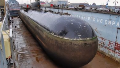 Russia Built a Titanium Hulled ‘Golden Fish’ Nuclear Submarine That Could Hit 44 Knots That Had 2 Reactors. The Goal Was to Hunt US Navy Aircraft Carriers