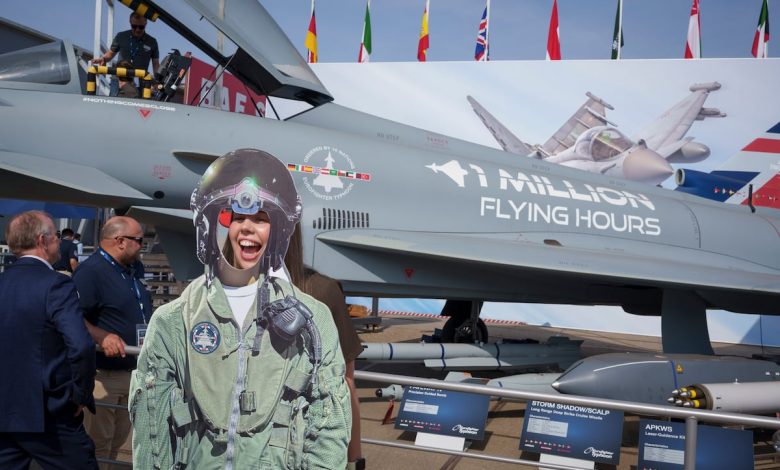 Defense firms soar on ample military spending, testing manufacturing schemes Defense firms soar on ample military spending, testing manufacturing schemes