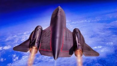 To Fly the US Air Force SR-71 Blackbird at Mach 3 and 85,000 Feet You Needed an Astronaut’s Body, Iron Nerves, and the Stomach to Outrun Soviet Missiles To Fly the US Air Force SR-71 Blackbird at Mach 3 and 85,000 Feet You Needed an Astronaut’s Body, Iron Nerves, and the Stomach to Outrun Soviet Missiles