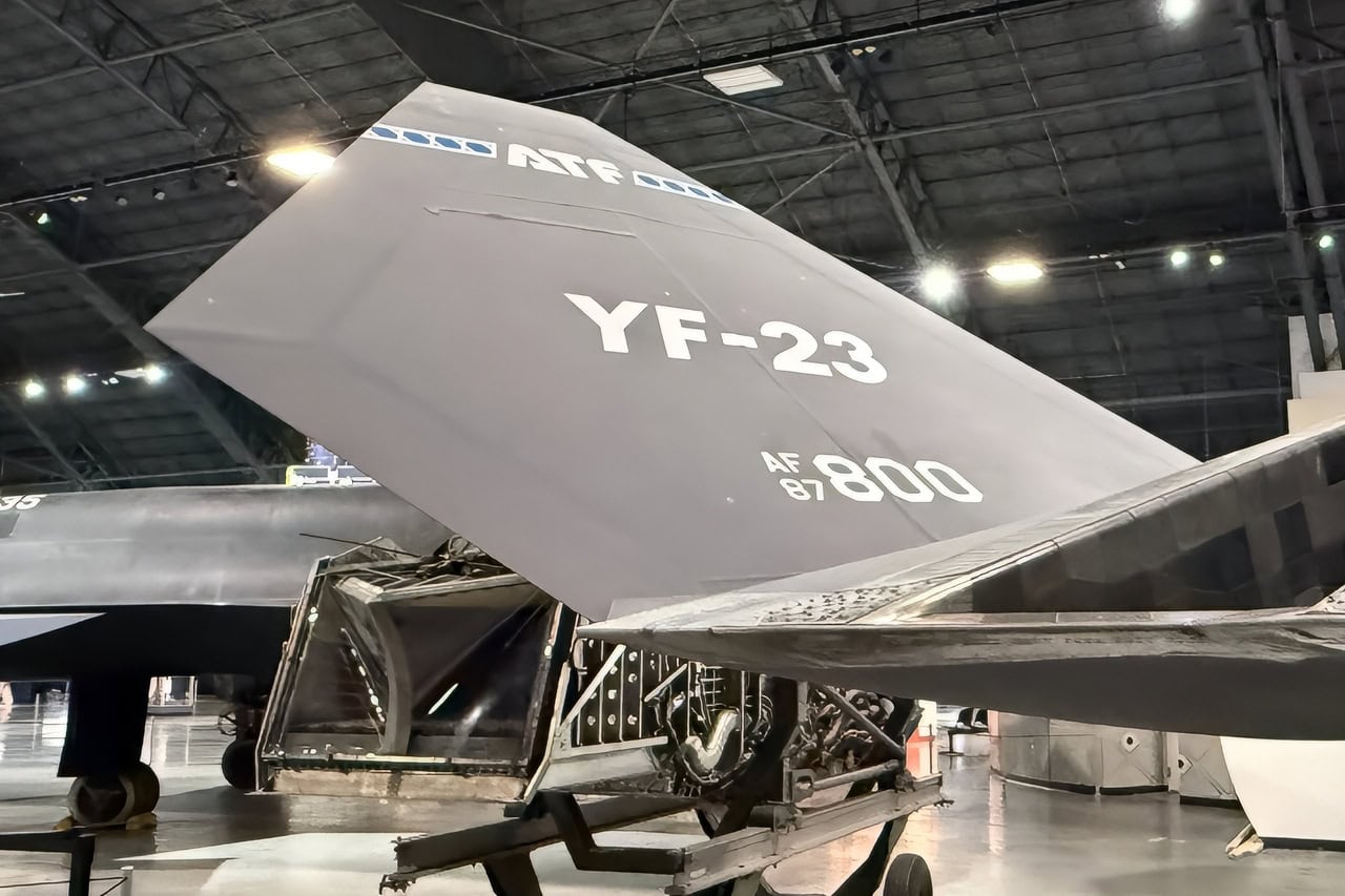 YF-23 Back End