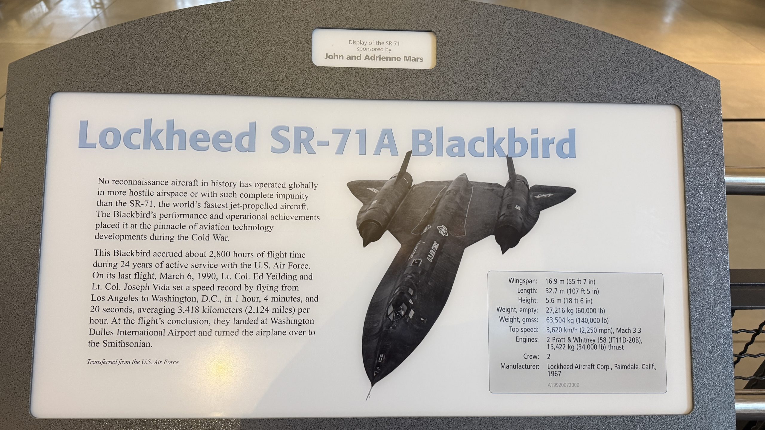 SR-71 Blackbird Sideview. Smithsonian Display Photo Taken by 19FortyFive on 9/30/2026. 
